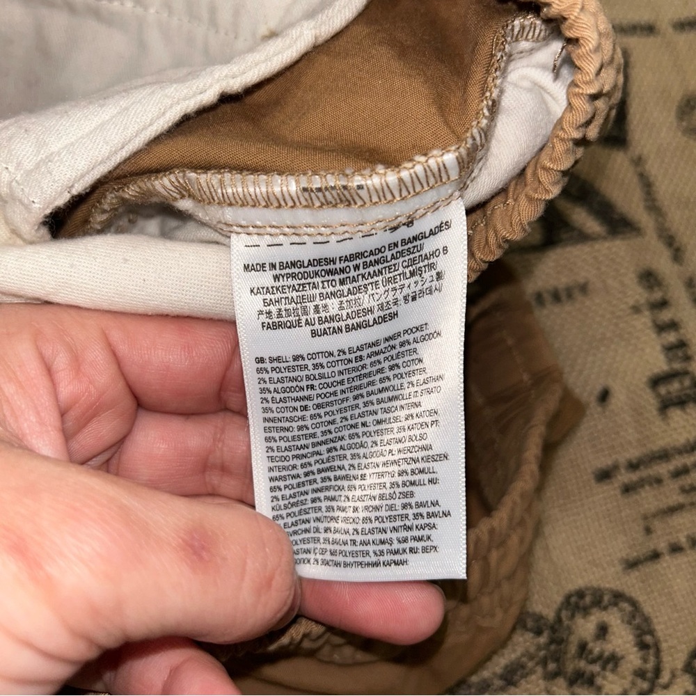 Vans Khaki Range Relaxed Elastic Pants Size XS
Excellent Condition - Picture 12 of 16